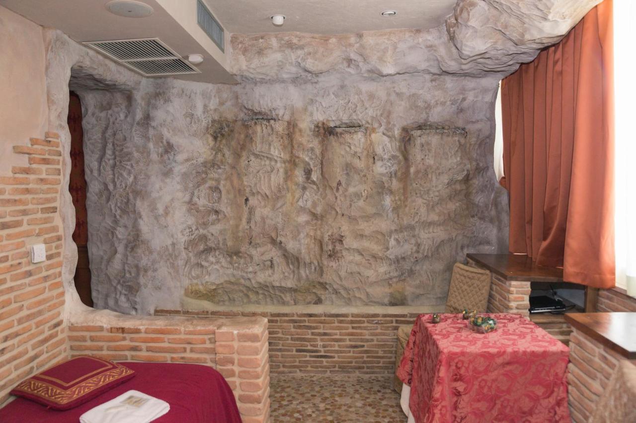 Il Castello Di Perano Hotel Eksteriør billede