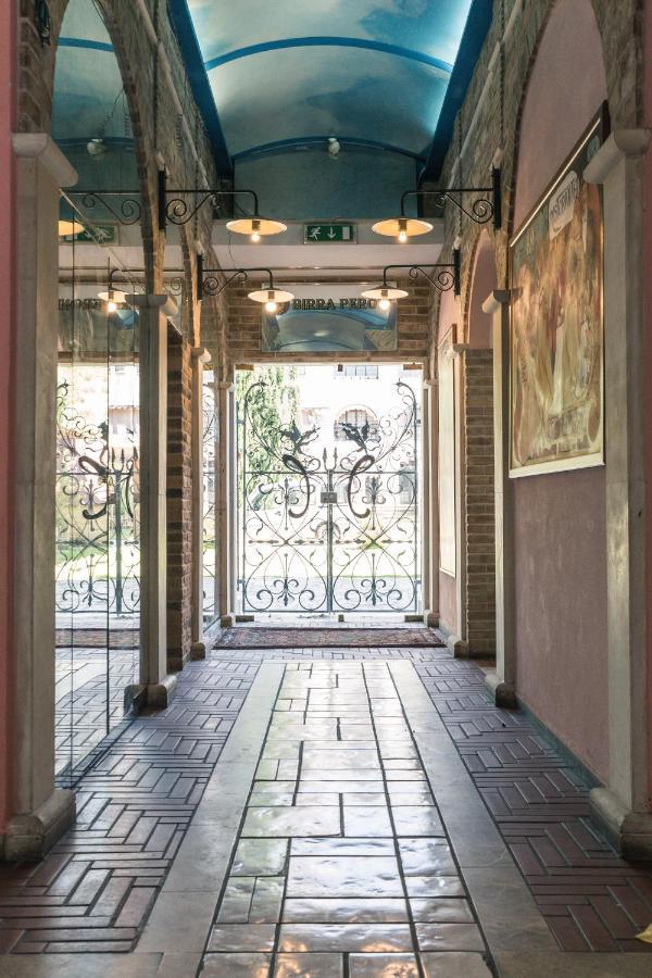 Il Castello Di Perano Hotel Eksteriør billede